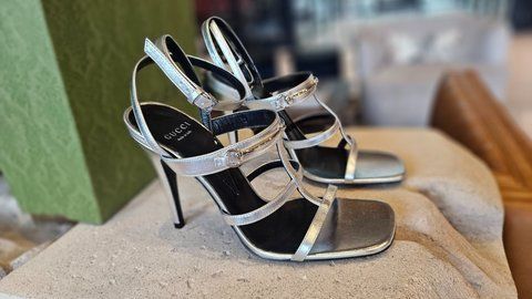 Жіночі сандалі Gucci Metallic Gold зі срібним відтінком (205909503482)
