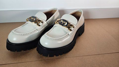 Жіночі лофери Gucci Leather Lug Sole Chain Cream Ivory (205911935499)