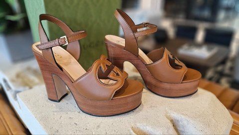Жіночі сандалі Gucci Interlocking G Cut-Out Leather Heeled Brown (205920102264)